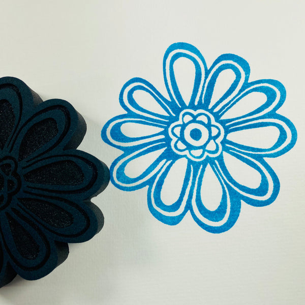 Crafty Chica | La Flor | Foam Stamp